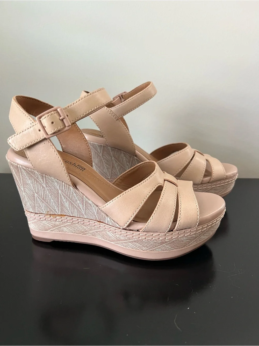 Clark’s wedges size 5